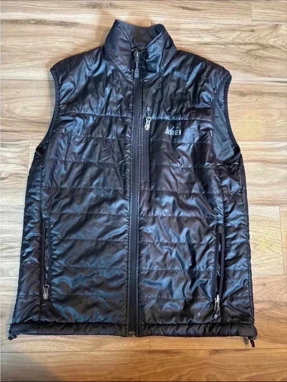 REI women’s Black Quilted Insulated Vest